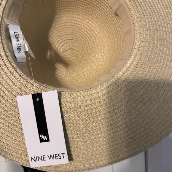 Nine West Cream Sun Hat with Black Trim NEW - Picture 2 of 7